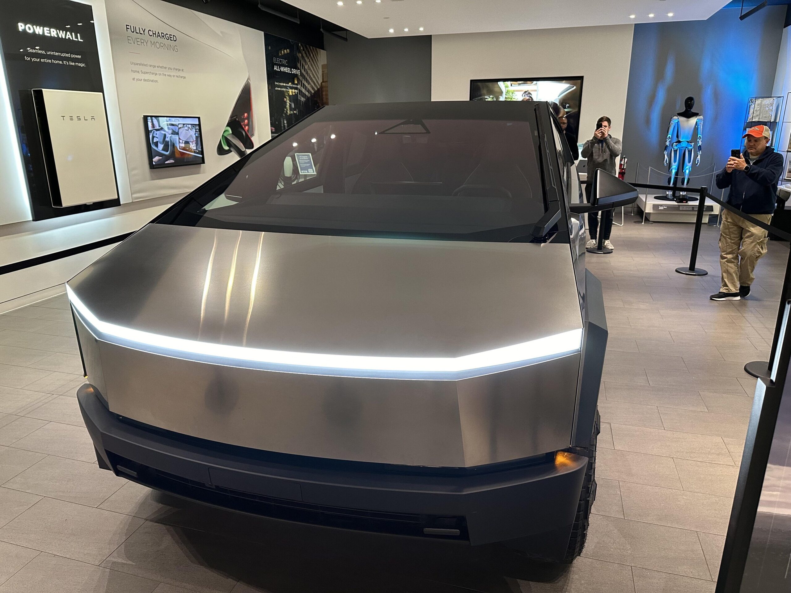 Cybertrucks are now on display at: Detroit MI, Cincinatti OH, and Kansas  City MO | Tesla Cybertruck Forum - News, Discussions, Community -  Cybertruckownersclub.com