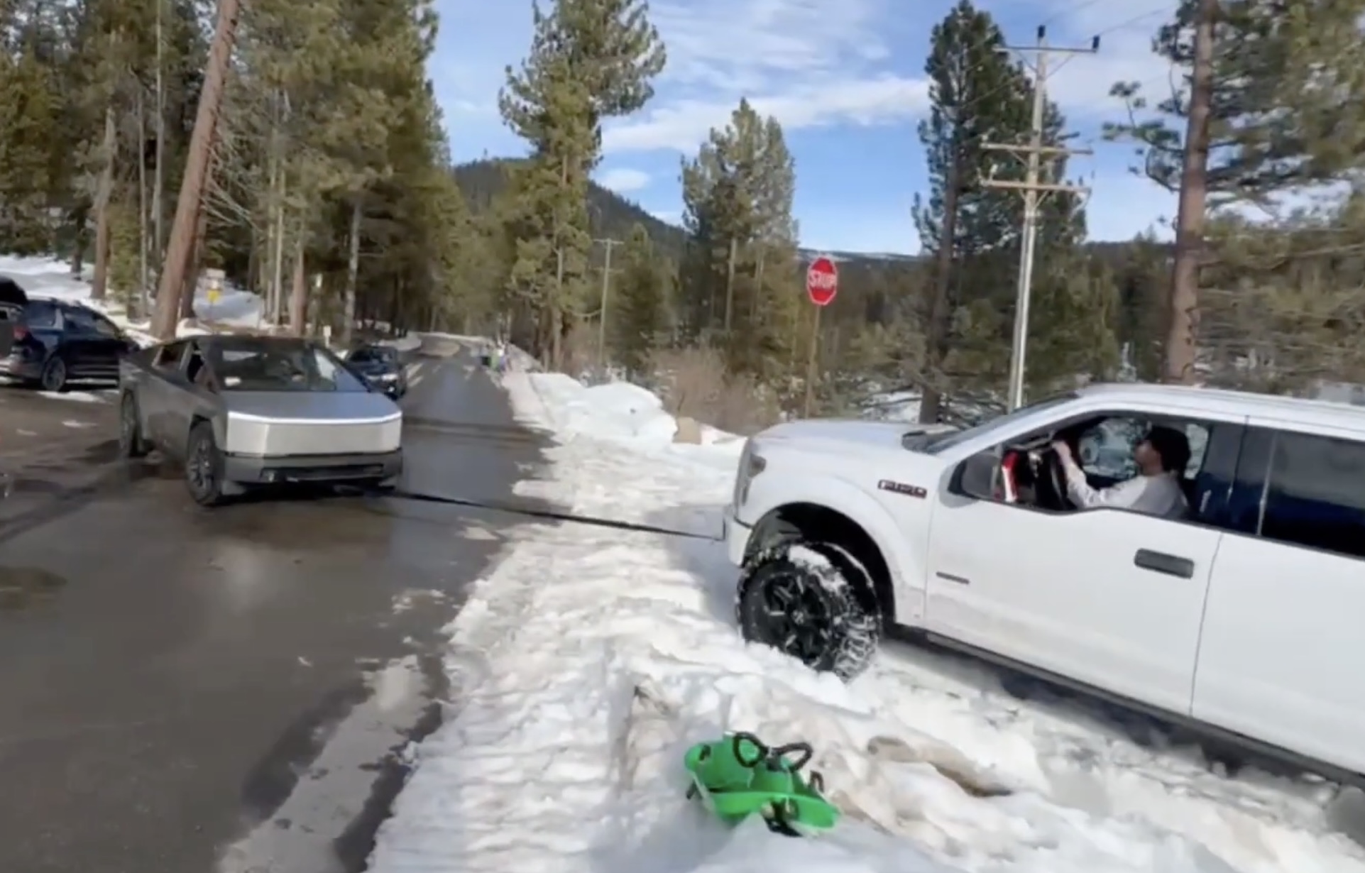 Cybertruck rescues a Ford F-150 stuck in snow | Tesla Cybertruck Forum ...